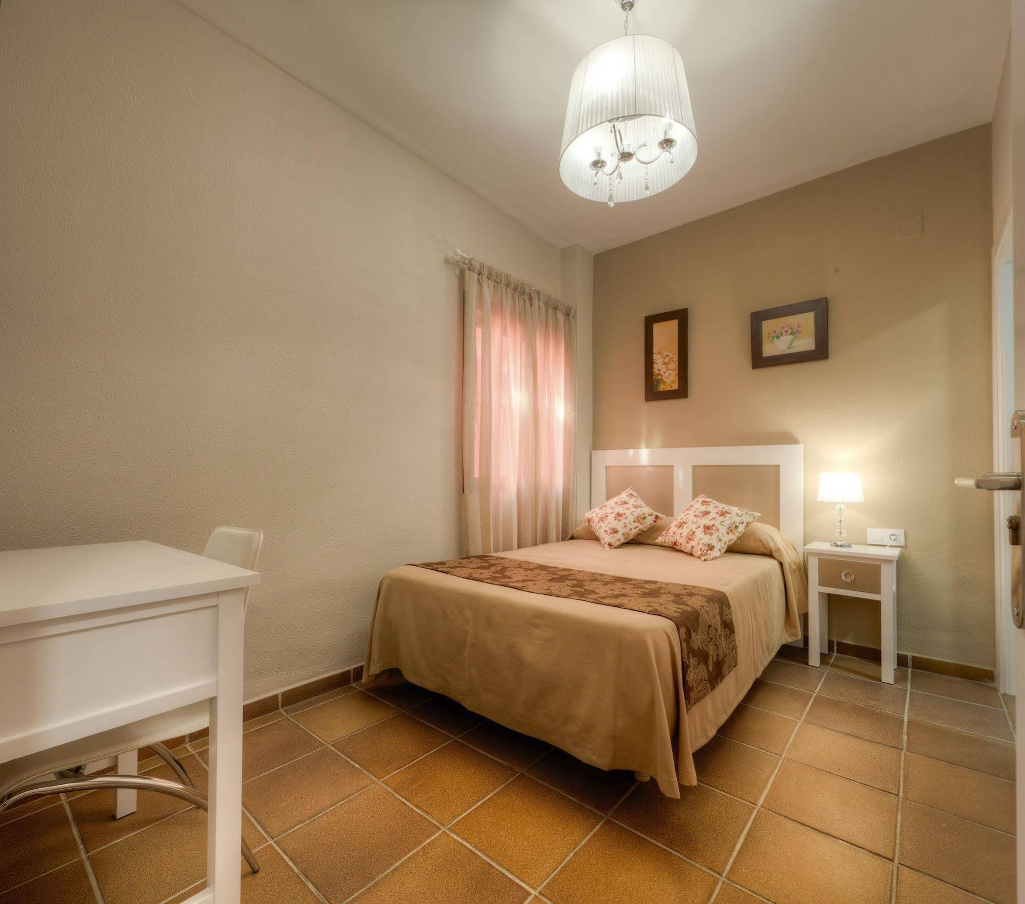 Hotel Dona Lina Sewilla Zewnętrze zdjęcie
