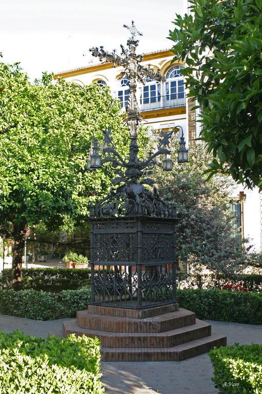Hotel Dona Lina Sewilla Zewnętrze zdjęcie