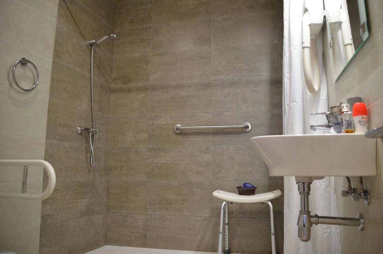 Hotel Dona Lina Sewilla Zewnętrze zdjęcie